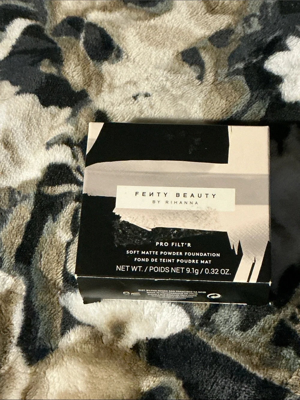 FENTY 210 Pro F lt'r Soft Matte Powder Foundation